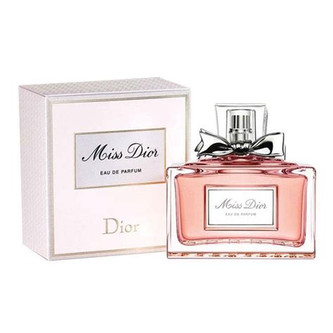 christian dior esposa